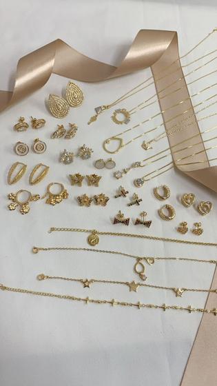 Imagem de Kit semijoias, folheadas a ouro com 25 peças.