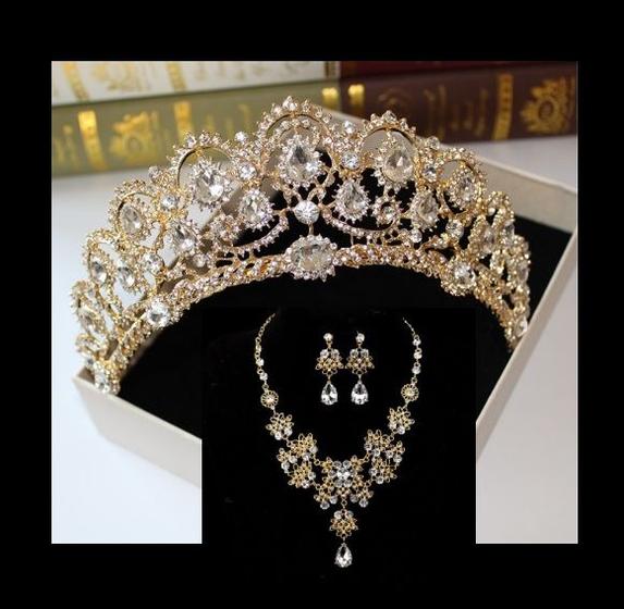 kit tiara Com brinco e colar coroa dourada debutante daminha noivinha  florista - artesanal - Tiara - Magazine Luiza