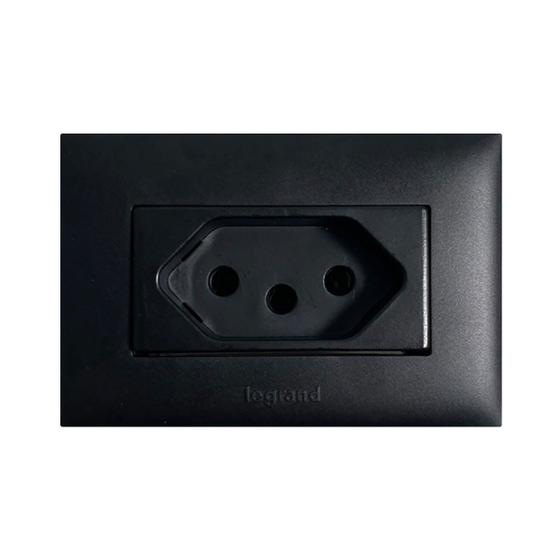 Imagem de Kit Tomada 20A Bivolt Com Placa Para Móveis PIAL Plus+ Preto Legrand