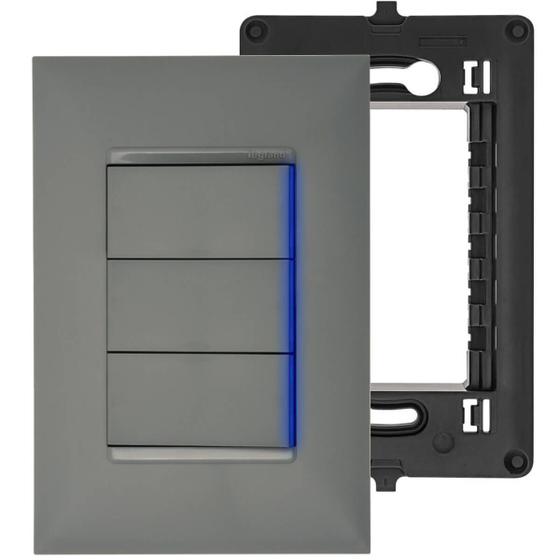 Imagem de Kit Triplo Interruptor Paralelo com LED e Placa 4x2 Cinza PIAL Plus+ Legrand