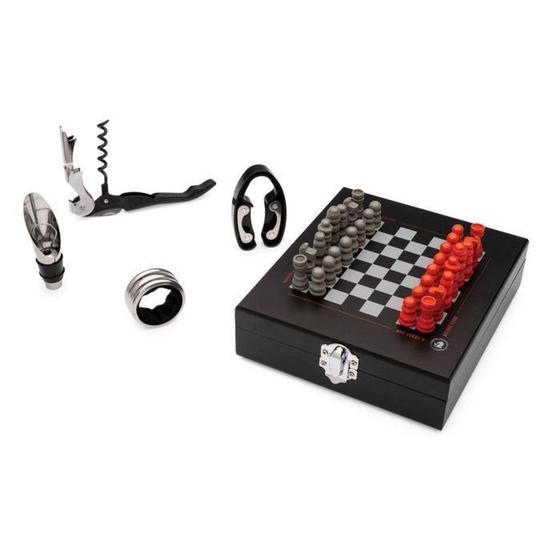 Imagem de Kit vinho e jogo de xadrez preto - imaginarium