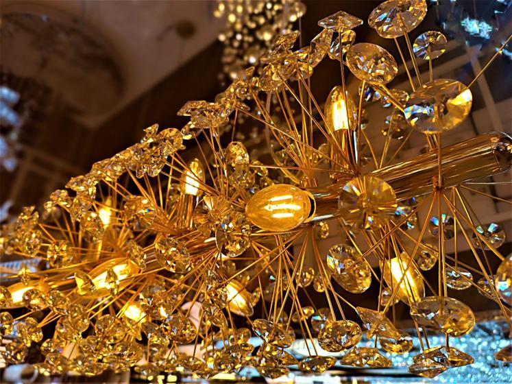 L203 Dourado Lustre Pendente Retangular Alumínio Dente De Leão para Mesa de Jantar Menor preço em L203 Dourado Lustre Pendente Retangular Alumínio Dente De Leão para Mesa de Jantar