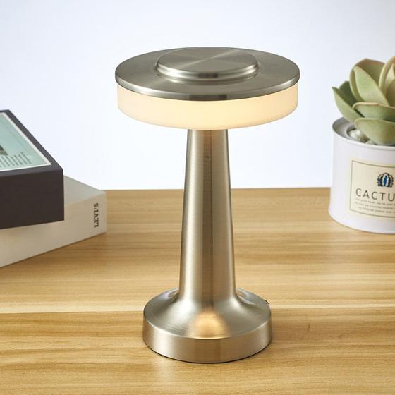 Imagem de Lâmpada de mesa com sensor de toque LED Lâmpada de cabeceira brilhante portátil