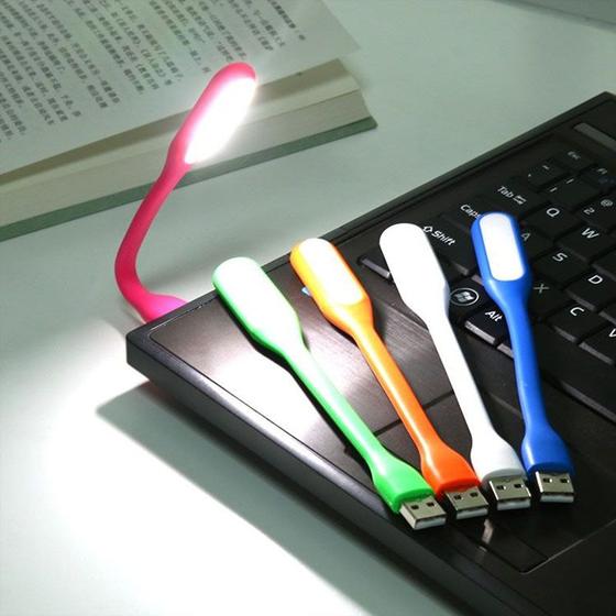 Imagem de Lanterna Led Portátil USB Notebook Leitura  Mini Luminária com 60% de Desconto