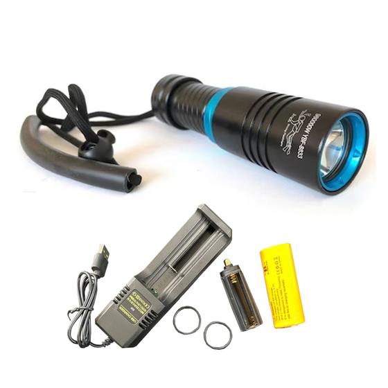 Imagem de Lanterna Profissional Mergulho Led Original Extra Forte Com Bateria e Recarregador Presente Pai Amigo Pesca Acampamento