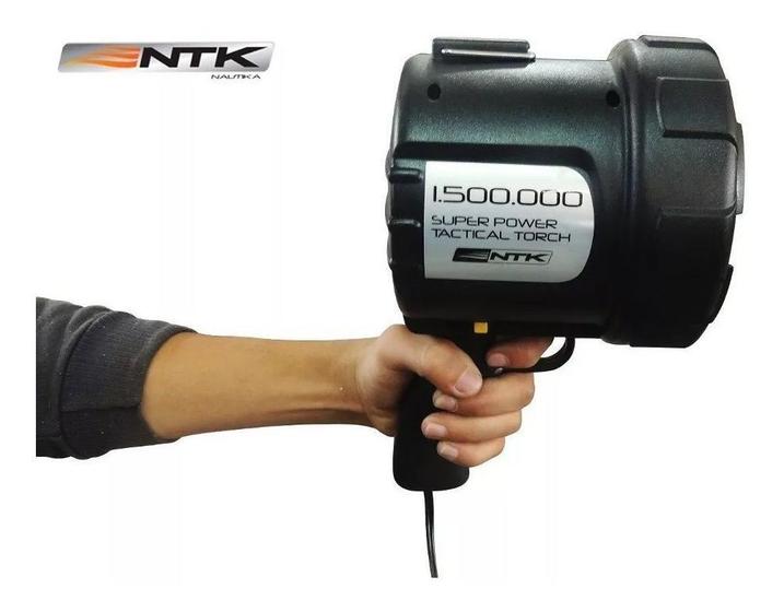 Lanterna Tocha 12v Foco De Mão Farolete 1500 Velas Nautika Menor preço em Lanterna Tocha 12v Foco De Mão Farolete 1500 Velas Nautika