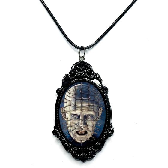 Imagem de Lindo Colar Com Pingente Tema Terror Pinhead Hellraiser