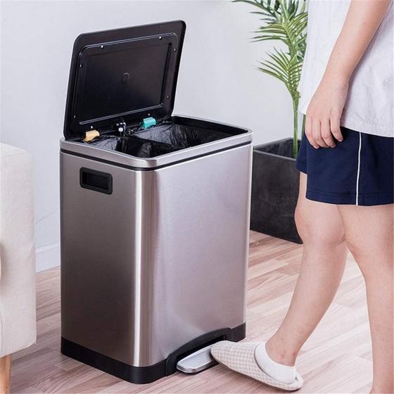 Lixeira de 30L Seletiva Dupla Inox 2 divisórias 15L + 15L Menor preço em Lixeira de 30L Seletiva Dupla Inox 2 divisórias 15L + 15L