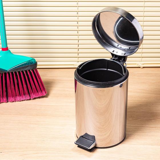 Lixeira de Inox Coisas e Coisinhas com Pedal 3 Litros Menor preço em Lixeira de Inox Coisas e Coisinhas com Pedal 3 Litros