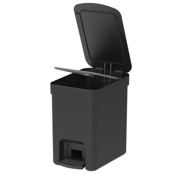 Lixeira de Pedal Trium 12L Preto - Ou Martiplast Menor preço em Lixeira de Pedal Trium 12L Preto - Ou Martiplast