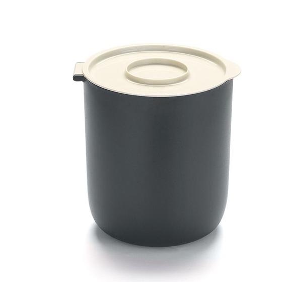 Imagem de Lixeira Preta com Aramado Interno de 3,5L
