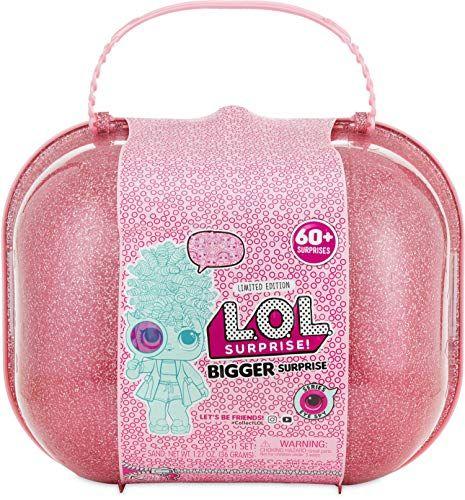 Imagem de LOL Surprise Bigger Surprise Edição Limitada com 2 Bonecas Colecionáveis, 1 Pet, 1 Lil Sis com 60+ Surpresas em Eye Spy Series Carregando Case- Presente para Crianças, Brinquedos para Meninas Idades 4 5 6 7+ Ano