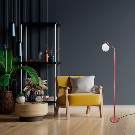 Luminária De Chão Com Vidro Globo Jabuticaba Cor Rosé Gold Tangerina