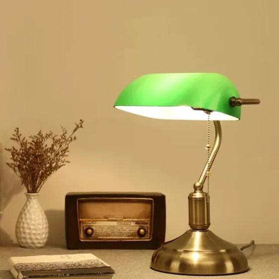 Luminária de mesa Banker Banqueiro Inglesa Modelo Inglês Clássica GMH