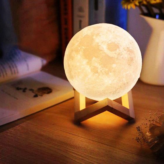 Imagem de Luminária Lua Cheia 3D Led Abajur 11cm Branca com Suporte - InterPonte