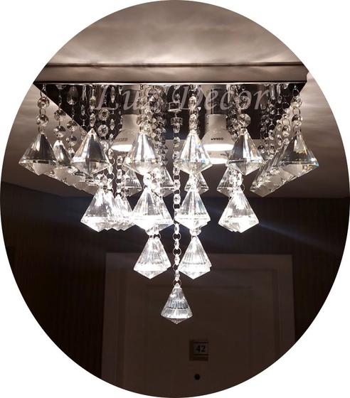 Imagem de Lustre De Cristal Com Até 60cm De Altura Para Quarto