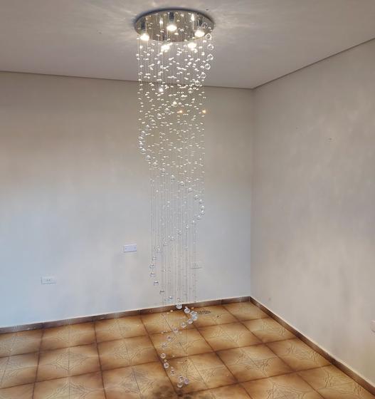 Imagem de Lustre de Cristal Espiral Para Sala com 1,90m de Altura, Base de Inox Espelhado com 40cm de Diâmetro