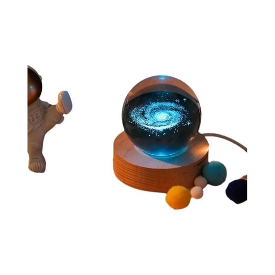 Imagem de Luz Noturna LED USB 3D - Lâmpada Galaxy Crystal Ball com Formato de Lua e Planeta