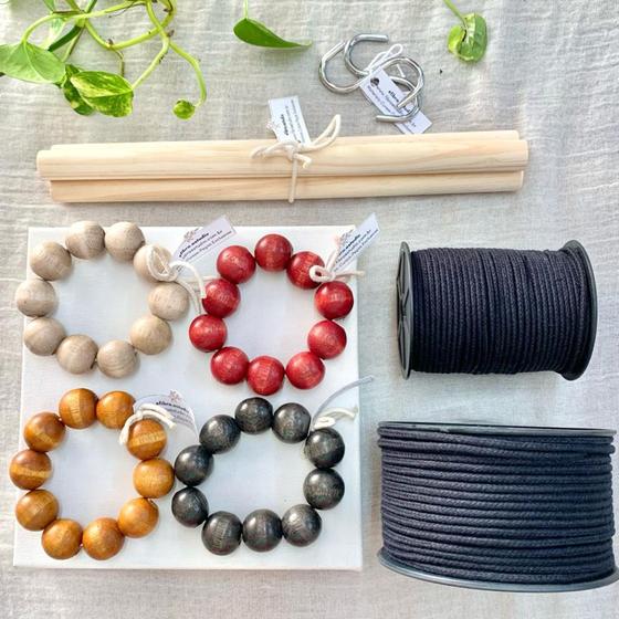 Imagem de Macrame Kit Amo Black E Bolinhas para Produção de Peças Artesanato