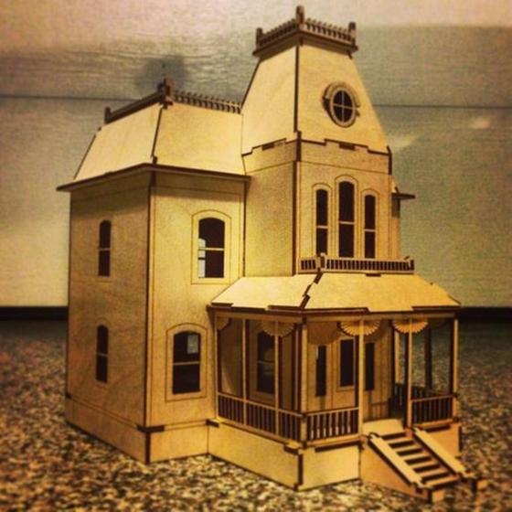 Imagem de Mansão Bates Quebra Cabeça 3d Cut Mdf