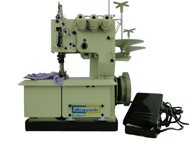 Imagem de Máquina de Costura Galoneira Portátil c/ Motor Acoplado, 3 Agulhas, 4 Fios, Transp. Simples, 2000rpm, BC2600-3