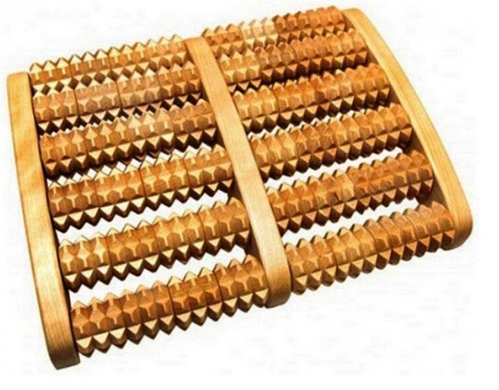 Massageador de madeira para os pés grande com 6 rolos levemente curvado Menor preço em Massageador de madeira para os pés grande com 6 rolos levemente curvado