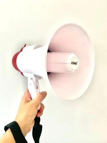 Imagem de Megafone Profissional Amplificador Som Regarregável Bivolt