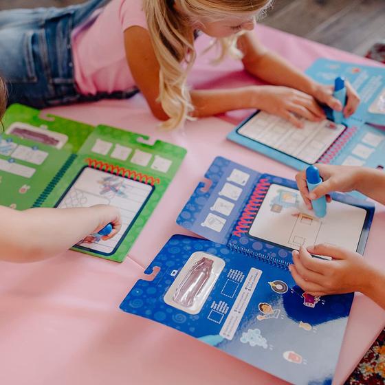 Imagem de Melissa &amp Doug Blue's Clues &amp You! Água Uau! 3-Pack  Alfabeto, Contagem, Formas de Água Revelam Almofadas de Atividade de Viagem