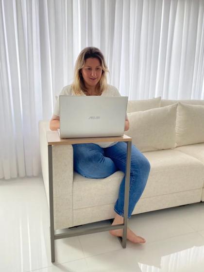 Imagem de Mesa Apoio Lateral Sofá Ou Cama Aço E Madeira Delin Notebook