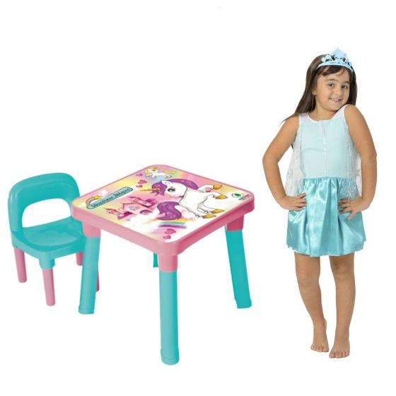 Imagem de Mesa Cadeira Infantil Unicórnio + Fantasia Princesa Rapunzel