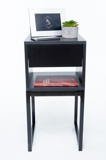 Mesa De Cabeceira Industrial Preto ECO 30cm BASE PRETA - Enviamos MONTADO Menor preço em Mesa De Cabeceira Industrial Preto ECO 30cm BASE PRETA - Enviamos MONTADO