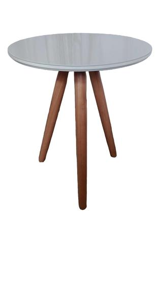 Imagem de Mesa de canto laqueada com vidro tripé - ll móveis - off white