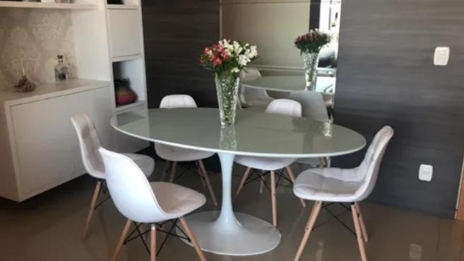 Mesa de Jantar Tulipa Saarinen Oval 160x90 cm Laqueada + Vidro Menor preço em Mesa de Jantar Tulipa Saarinen Oval 160x90 cm Laqueada + Vidro