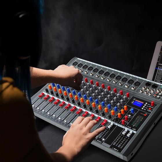 Mesa de Som 12 Canais Profissional Bluetooth Delay Mixer Efeito Interface de Áudio USB MP3 48V LCD Menor preço em Mesa de Som 12 Canais Profissional Bluetooth Delay Mixer Efeito Interface de Áudio USB MP3 48V LCD