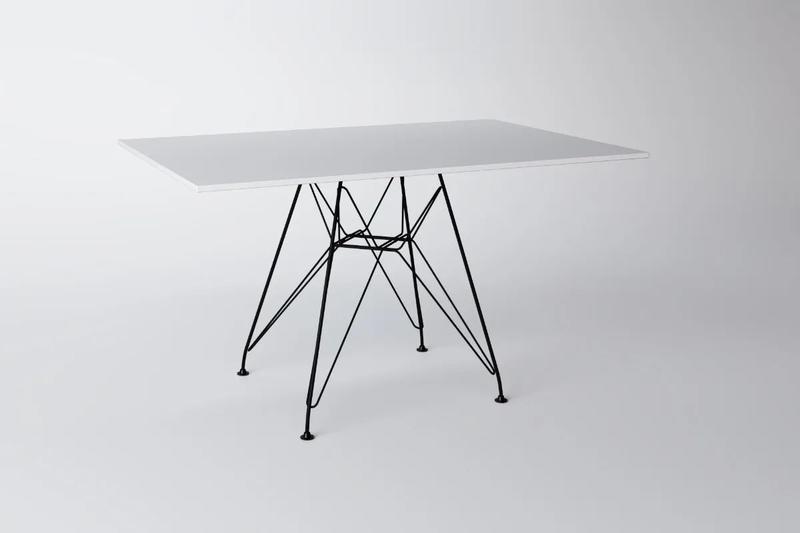 Imagem de Mesa Eiffel Retangular 120x75 Tampo De Madeira Branco Com Base De Ferro Preto