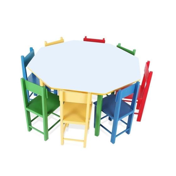 Imagem de Mesa Oitavada com 8 Cadeiras de Madeira