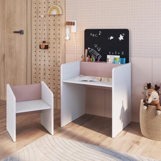 Imagem de Mesinha com Lousa com Cadeira Le Petit Branco com Rosa