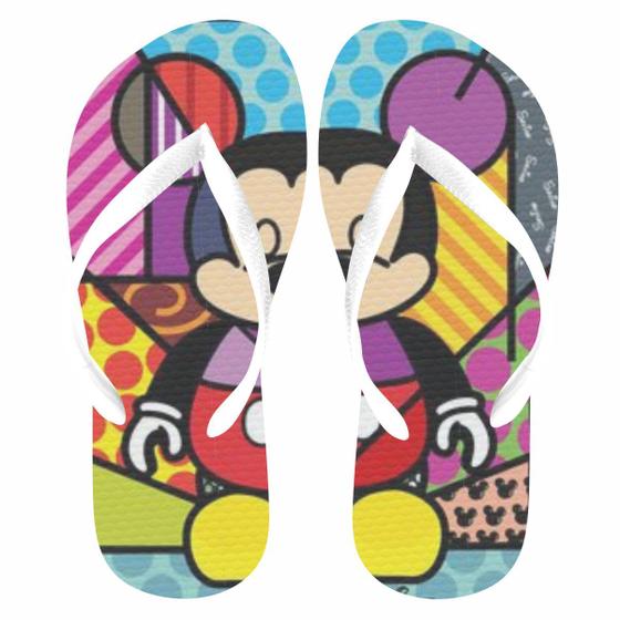 Imagem de Mickey Mouse Chinelo  Romero Britto Pop Art. Obra de Arte Romaro Brito. Presente criativo amiga feminino adulto e infant