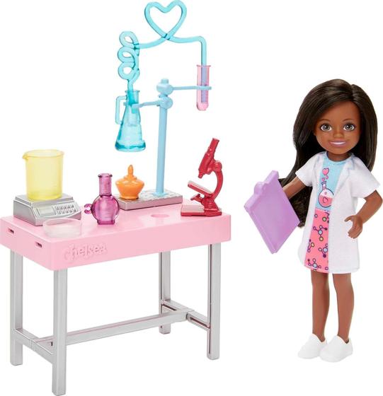 Imagem de Mini Barbie cientista com acessórios - Descoberta divertida