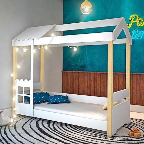 Imagem de Mini Cama Montessoriana Cabana Branco Com Led Livia Divaloto