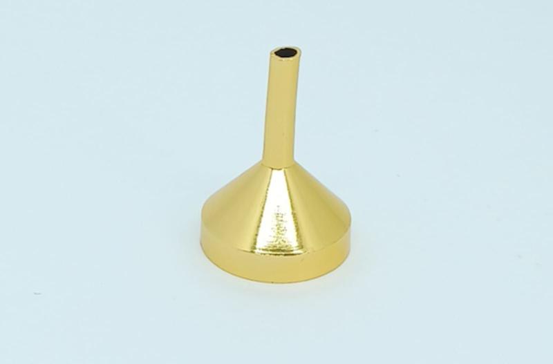 Imagem de Mini Funil de óleo essencial em aço inoxidável Gold - 1 Unidade.