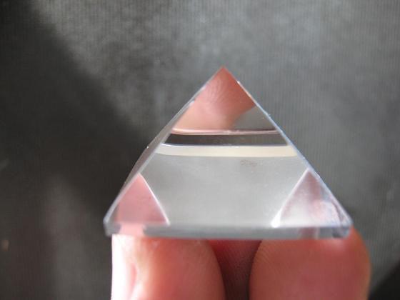 Imagem de Mini Piramide Cristal Extra Transparente Baseada em Quéops