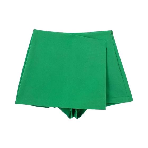 Imagem de Mini Saia Shorts Assimétrica Preta de Cintura Alta - Moda Primavera/Outono