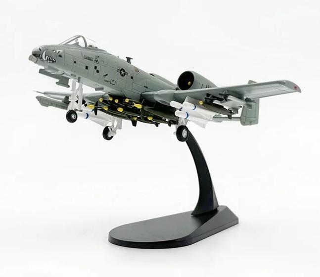 Imagem de Miniatura Avião Militar Bombardeiro Fairchild Republic A-10c Thunderbolt II - 1/100