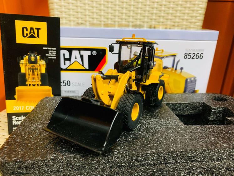 Imagem de Miniatura pá carregadeira 1/50 cat 930k diecast mast