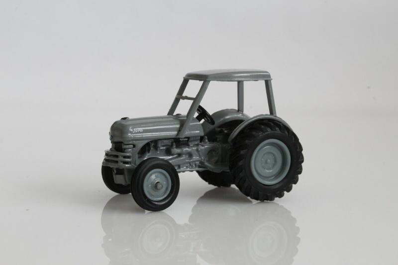 Imagem de Miniatura trator metal ford 8n 1949 greenlight  escala 1/64