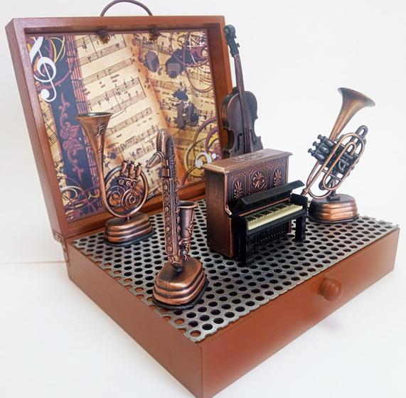Imagem de Miniaturas decorativas de Instrumentos Musicais  e metal com  Contrabaixo