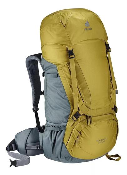 Imagem de Mochila cargueira para trekking Alpamayo Deuter 55 +10 litros