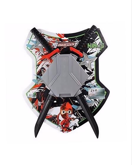 Imagem de Mochila Com 2 Espadas De Plástico E Shuriken De Papel