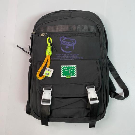 Imagem de Mochila escolar bolso duas fivelas de plástico frontal com cordinha resistente